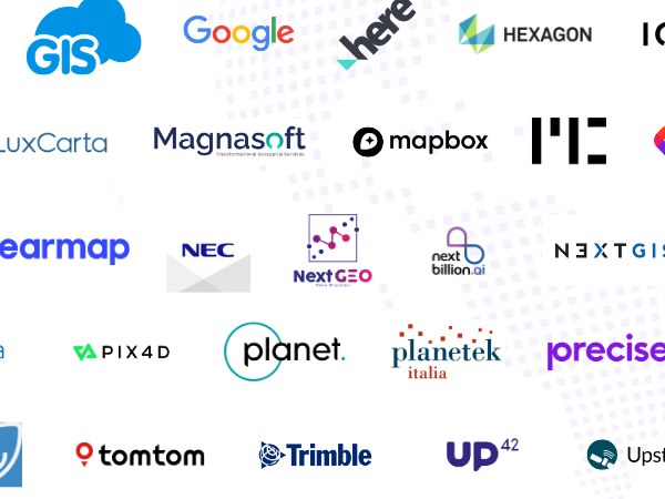 Geoawesome Global Top 100 Geospatial Companies 2026 listesinden yakın plan: ortada Next GEO logosu; çevresinde Google, HERE, Hexagon, Mapbox, NEC, Planet, TomTom ve Trimble logoları.